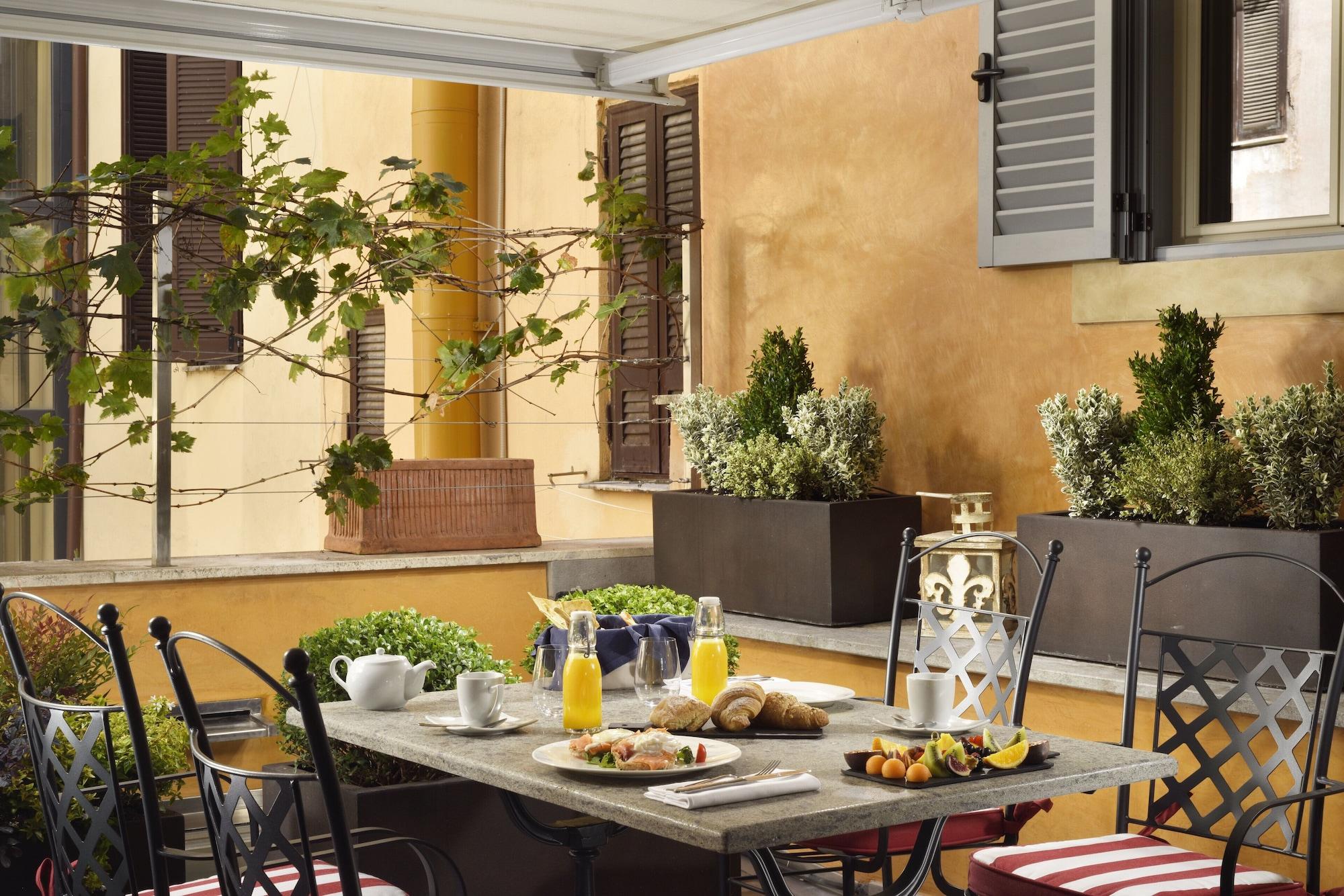 Hotel De' Ricci - Small Luxury Hotels Of The World Rome Exterior photo