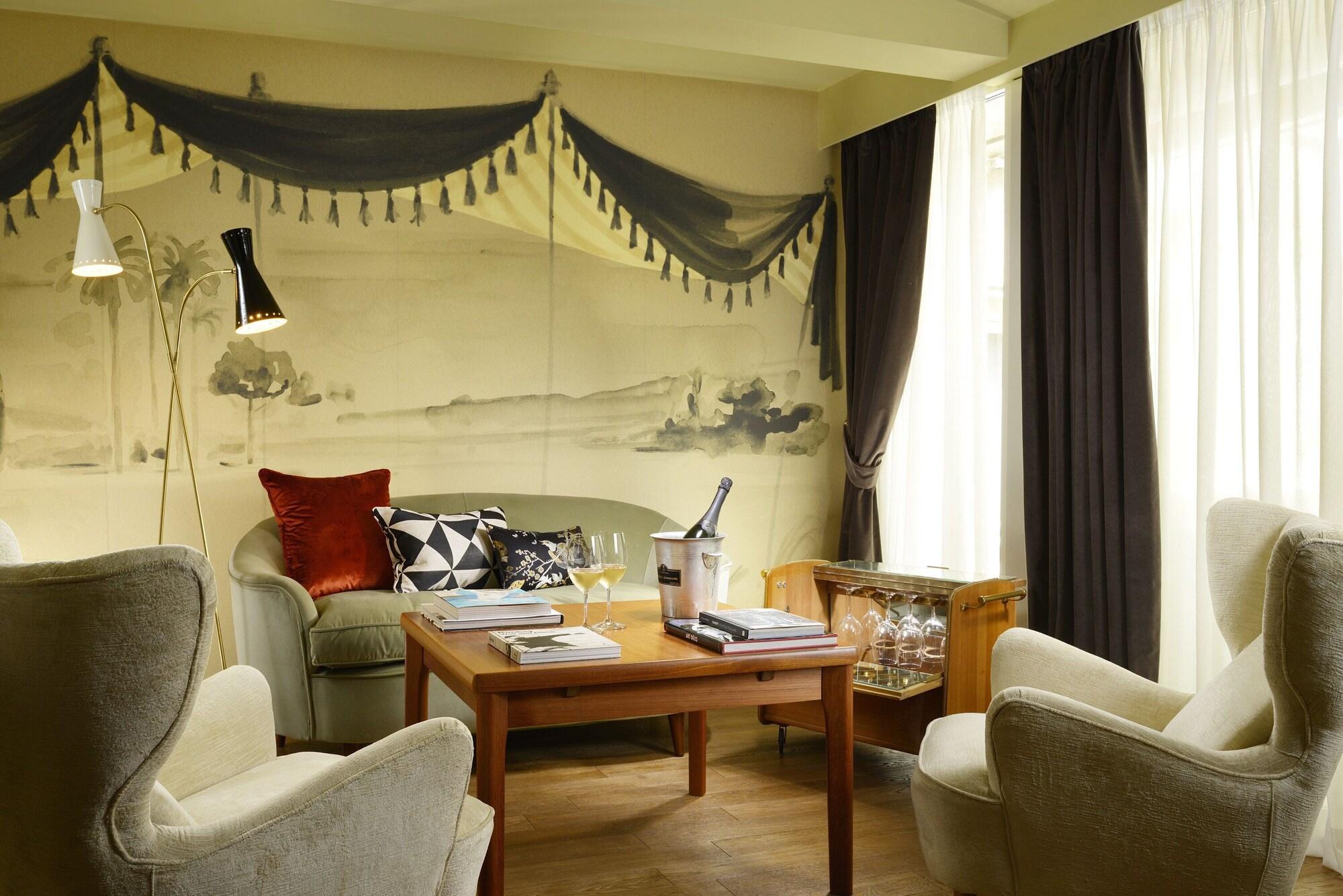 Hotel De' Ricci - Small Luxury Hotels Of The World Rome Exterior photo