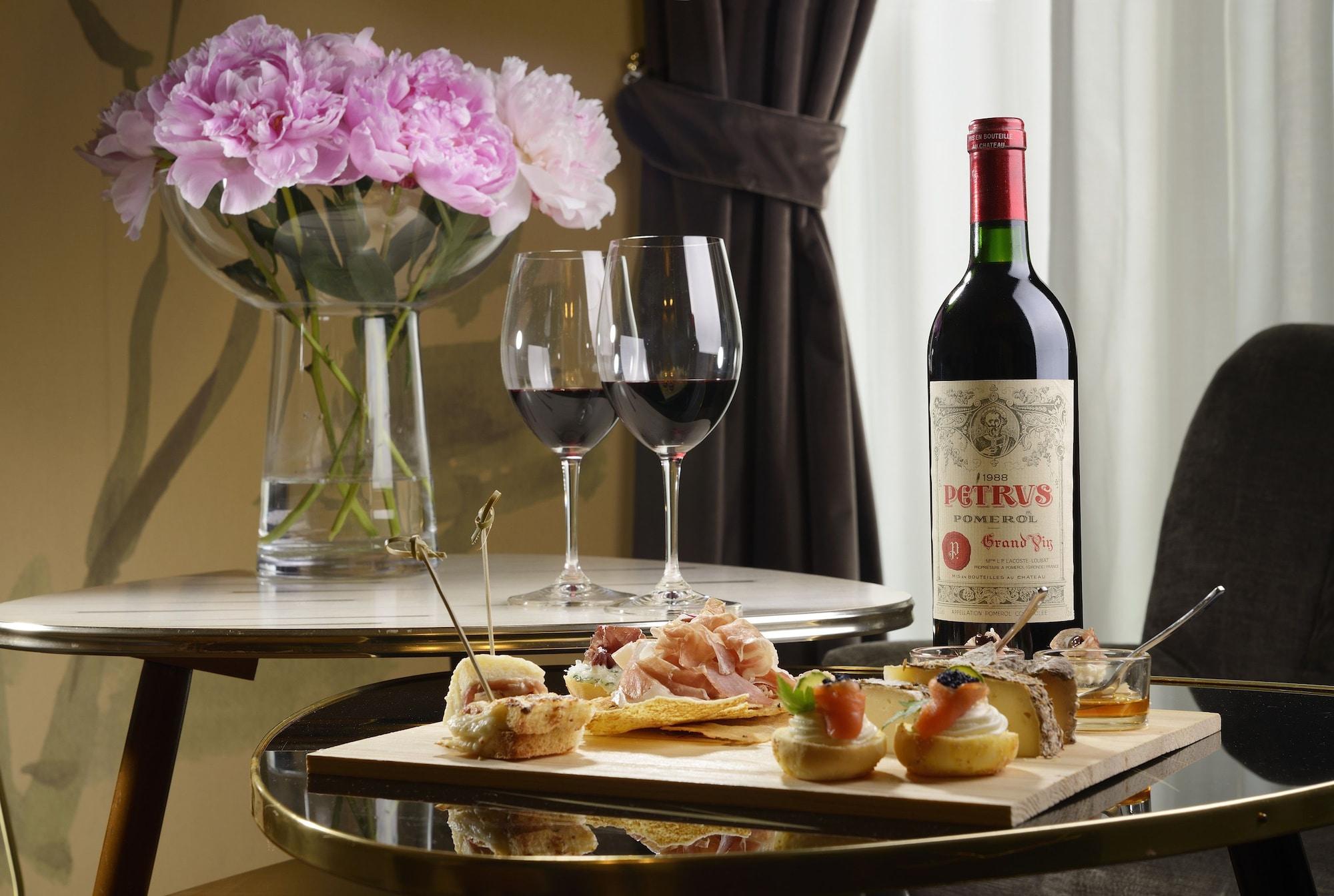 Hotel De' Ricci - Small Luxury Hotels Of The World Rome Exterior photo